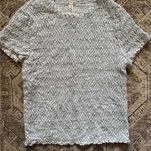 American Eagle Textured White and Blue Short Sleeve Tee